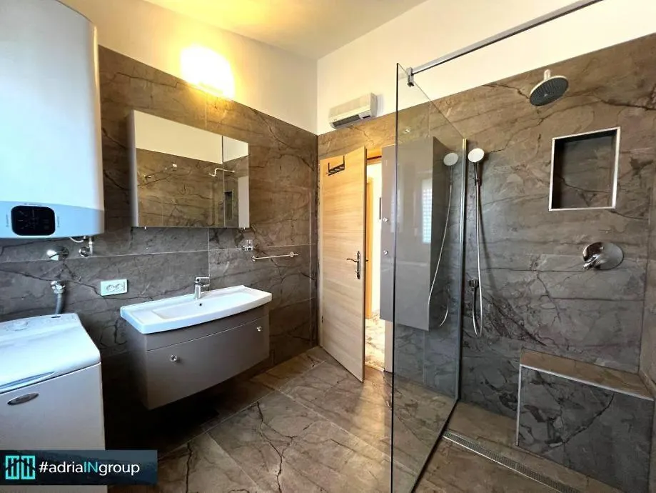 Exclusive Penthouse On 100 Square Only 70 M From The Sea Apartment Trogir