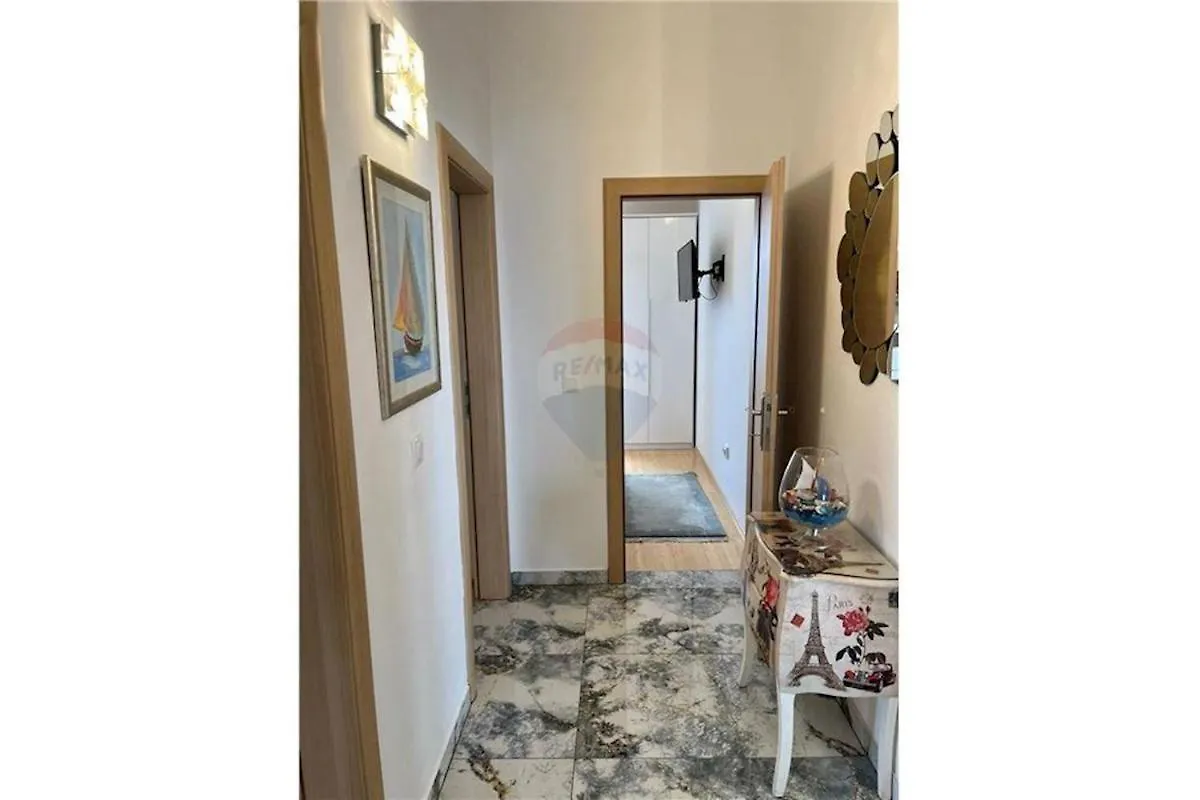 Exclusive Penthouse On 100 Square Only 70 M From The Sea Apartment Trogir