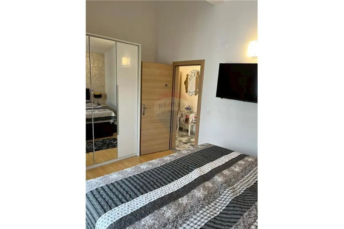 Exclusive Penthouse On 100 Square Only 70 M From The Sea Apartment Trogir