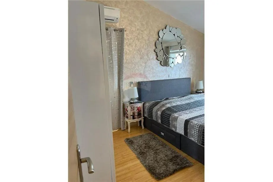 Exclusive Penthouse On 100 Square Only 70 M From The Sea Apartment Trogir